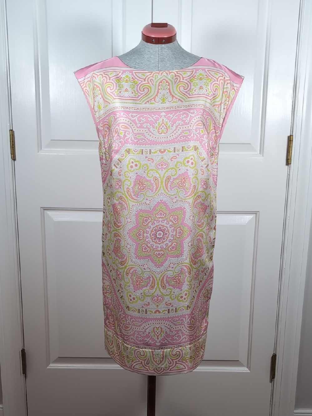 J. McLaughlin Cassidy Silk Shift Dress Pink Paisley Boho Chic Summer Resortwear